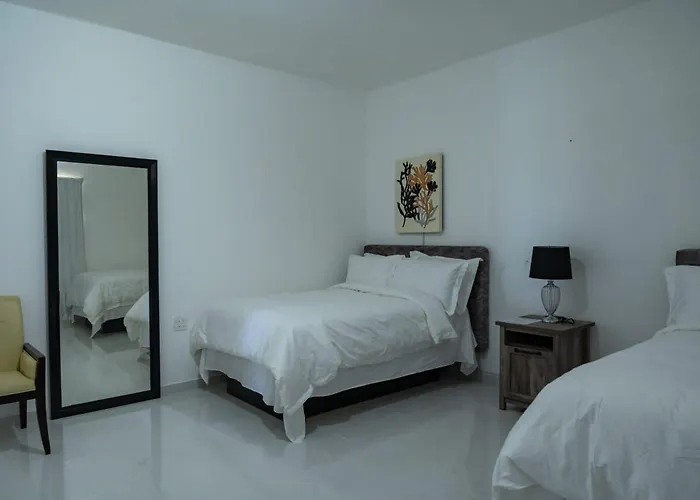 Pensión Emotions By Ironshore Limited Montego Bay